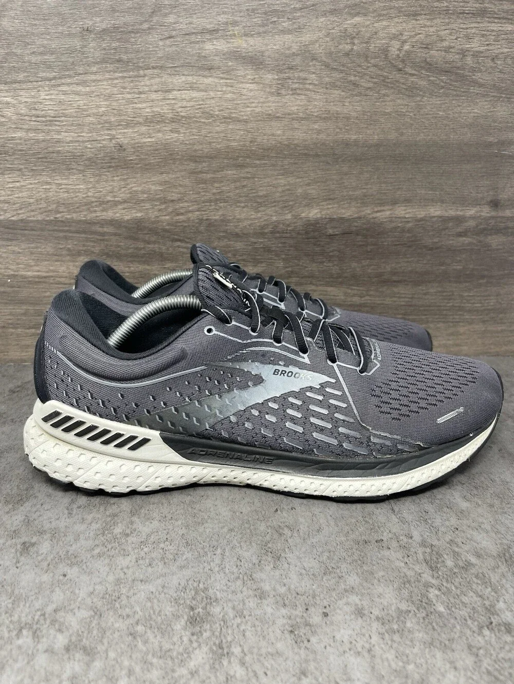 Brooks Adrenaline GTS 21 Black Gray Size 11 Mens Stability Running Walking Shoes
